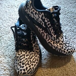 Brooks Womens Revel 6 1203861B058 Black Running Shoes Sneakers Size 11  Leopard